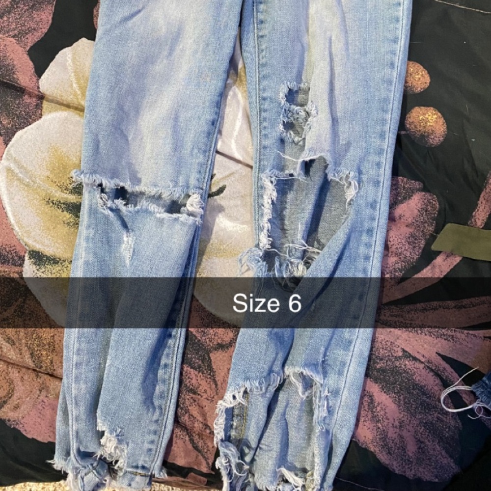 Jeans - Picture 2 of 2